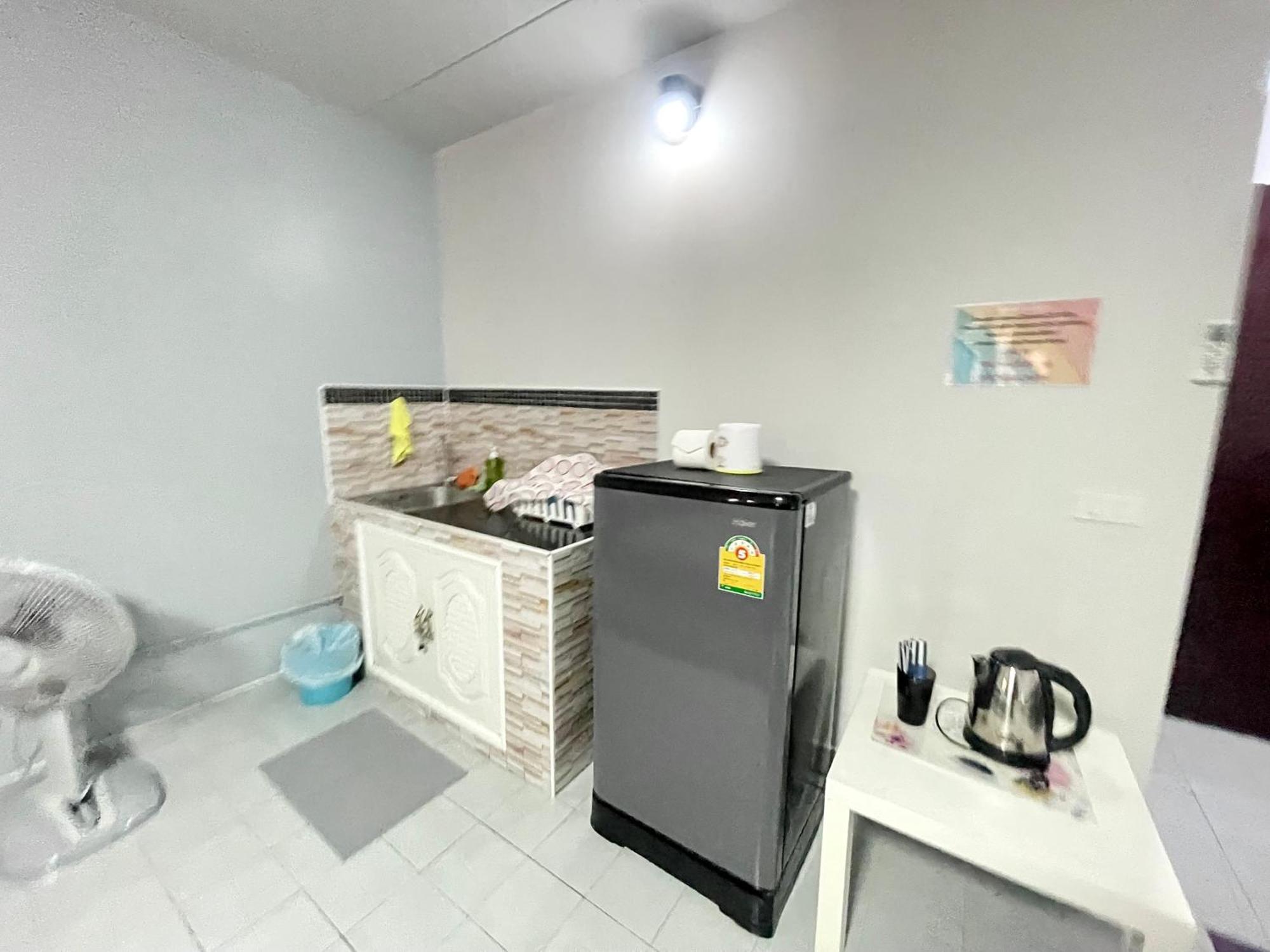 Lively Popular C3-C9 Impact Appartement Nonthaburi Buitenkant foto