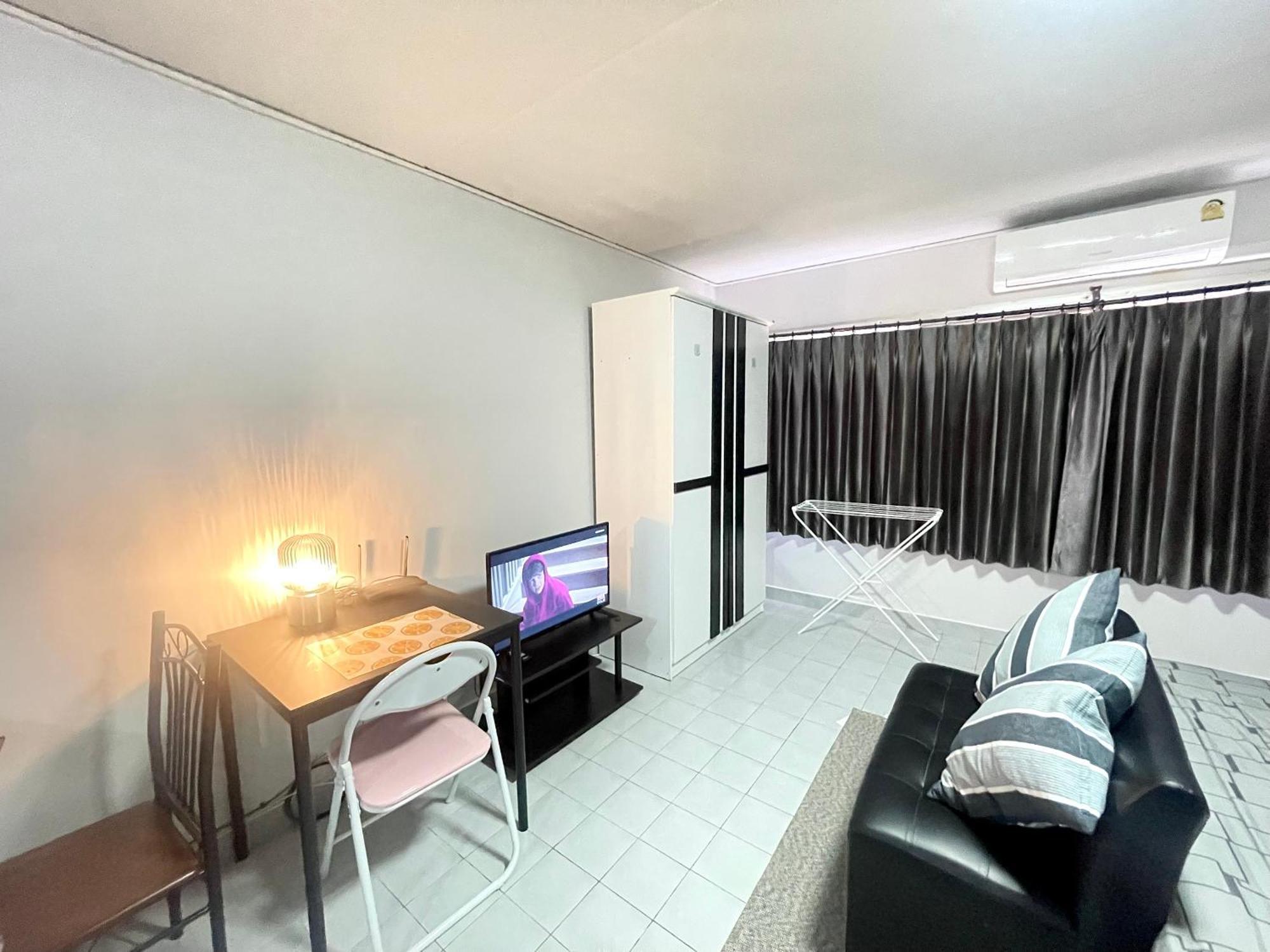 Lively Popular C3-C9 Impact Appartement Nonthaburi Buitenkant foto