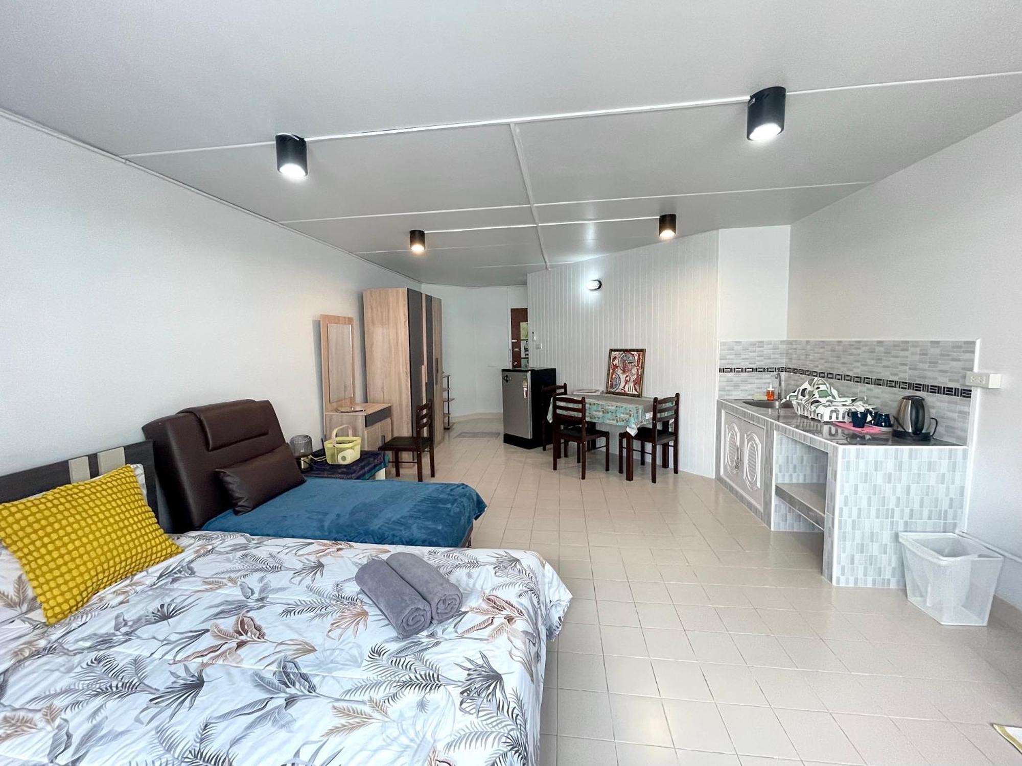 Lively Popular C3-C9 Impact Appartement Nonthaburi Buitenkant foto