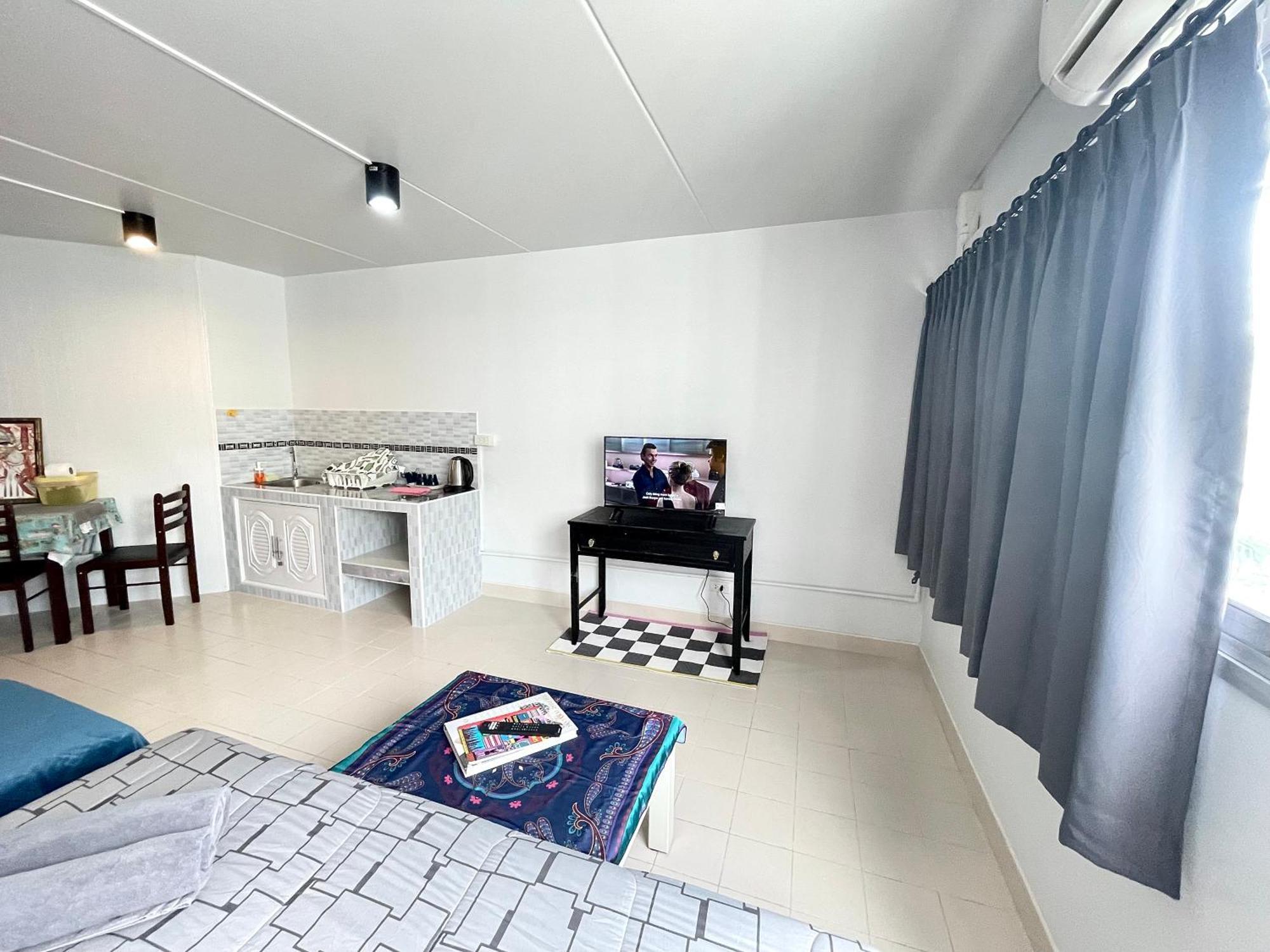 Lively Popular C3-C9 Impact Appartement Nonthaburi Buitenkant foto